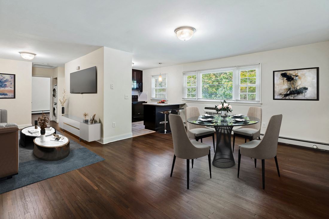 Newtonian Gardens Apartments photo